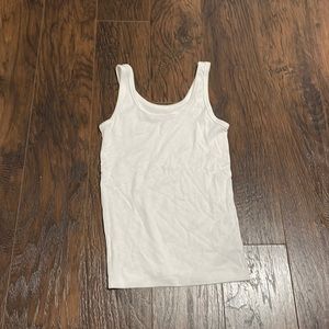 selling this aerie , White, light weight, tank top size medium
